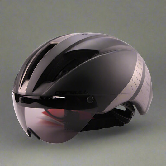 Peak Performance Bike Helmet: Engineered for Speed and Safety